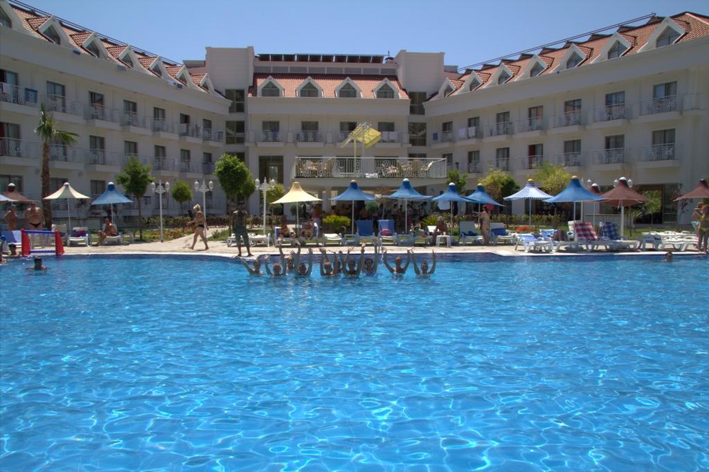 Grand Mir Amor Hotel Kiris Luaran gambar